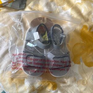 See Kai Run Kids’ basics Logan sandals size 7